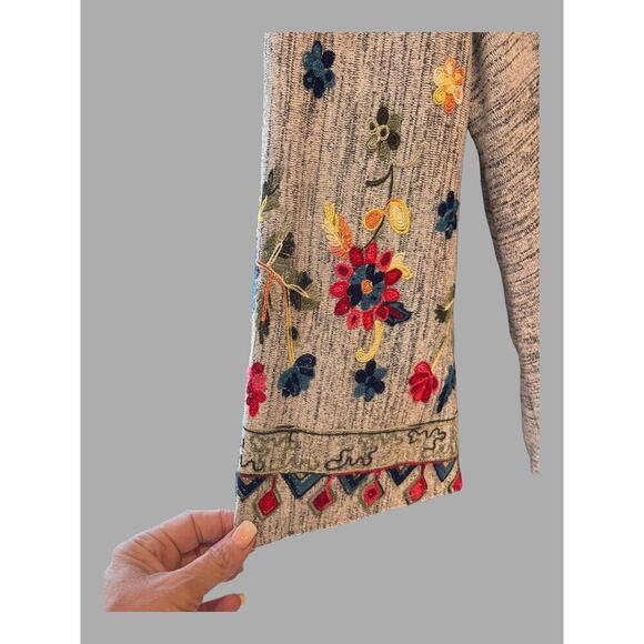Anthropologie Fig and Flower Open Oversized Embroidered Cardigan Large - Picture 5 of 8